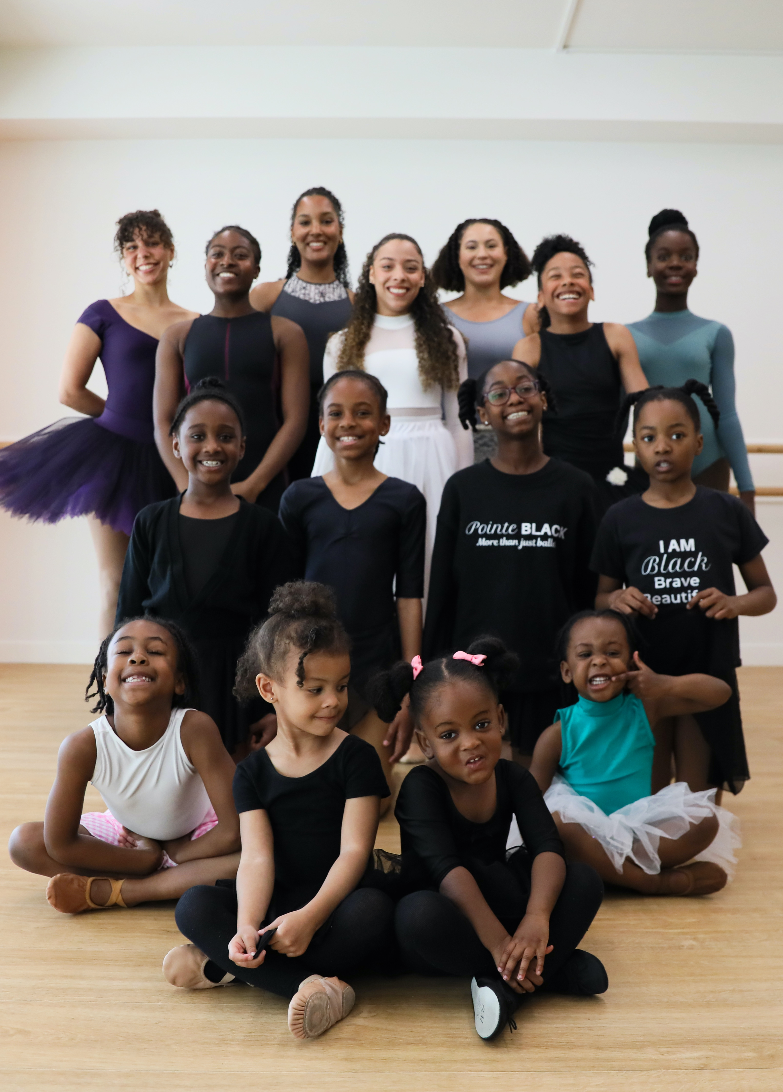 Pointe Black ballet