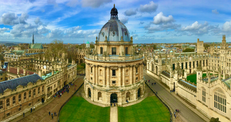 Oxford Credit unsplash