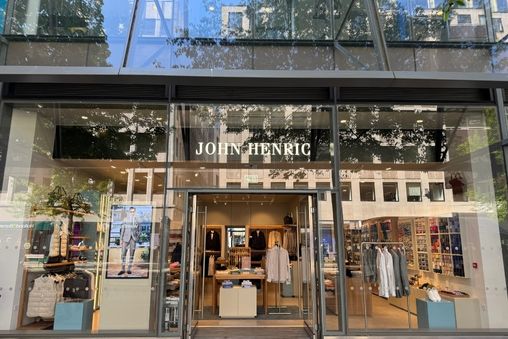 The front of the John Henric store at One New Change