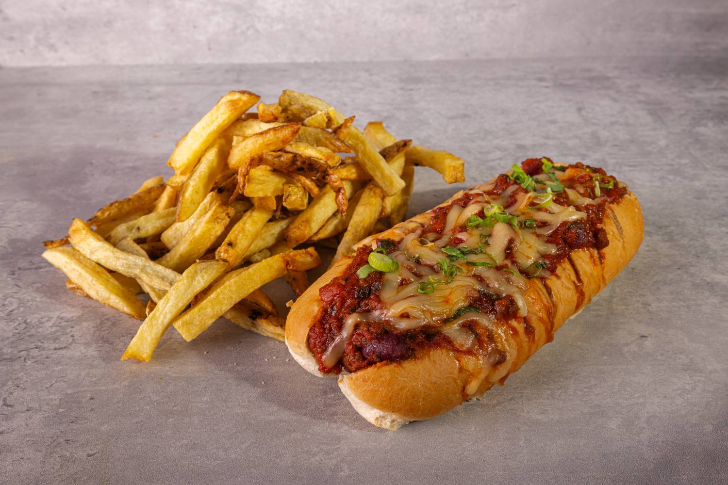 Smoky Boys - Hot Dog and fries