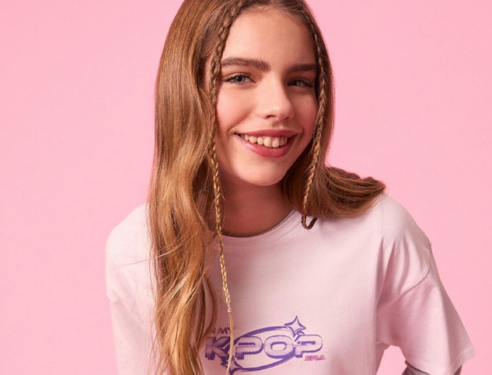 Girl wearing a t shirt