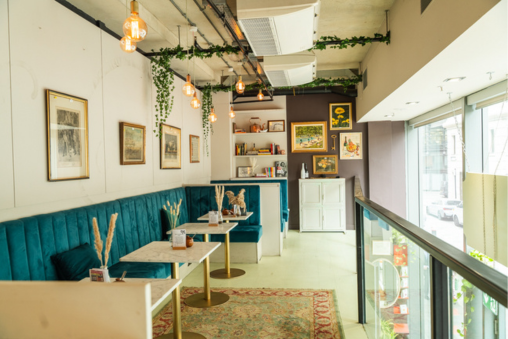 Maya's Coffee interior