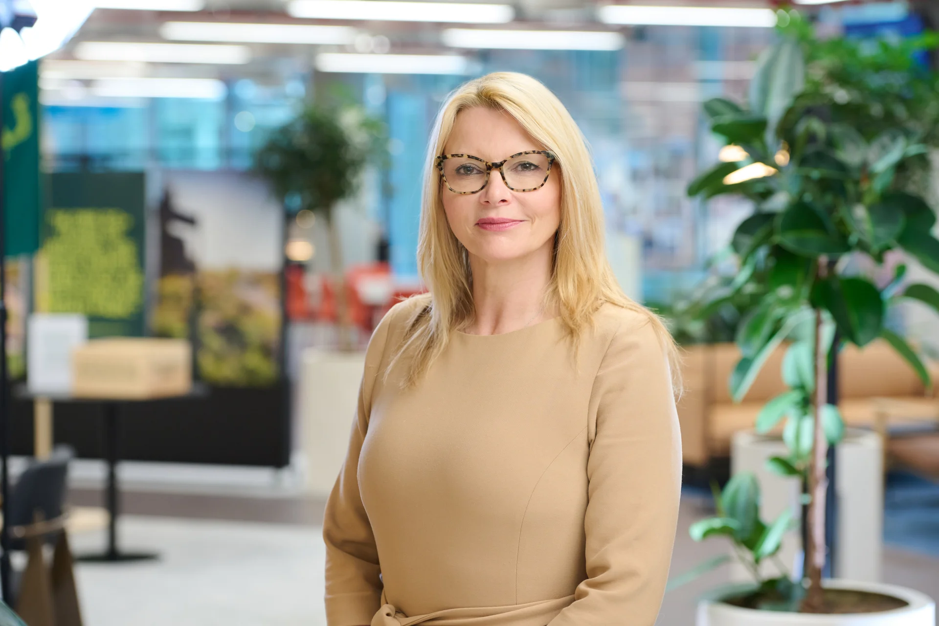 Kate Seller 0473 Web