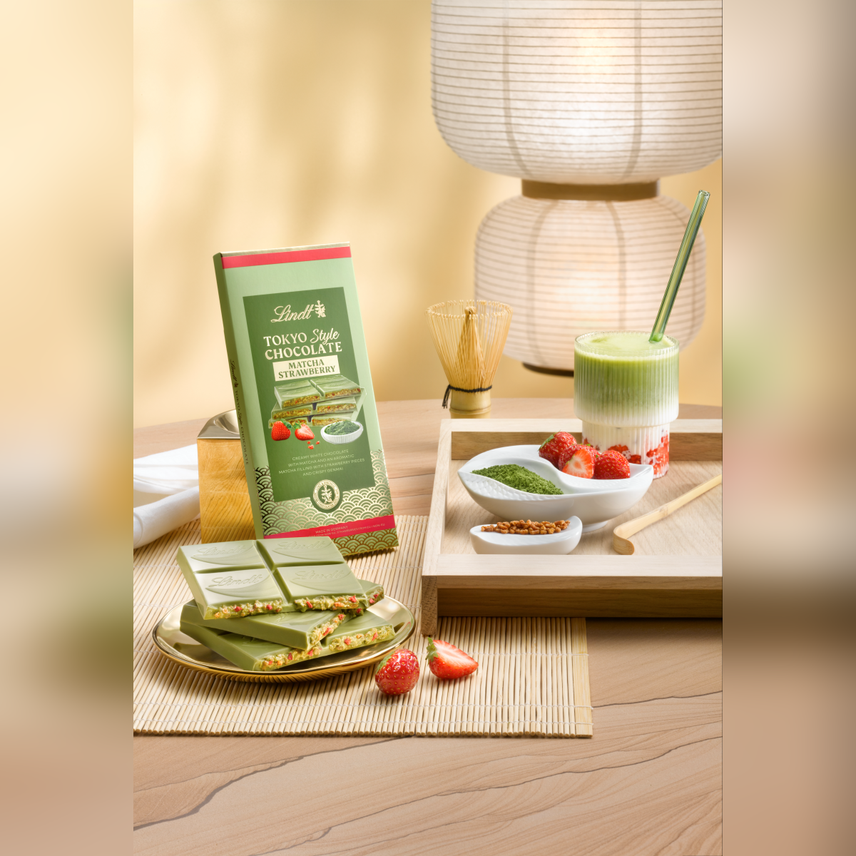 matcha and strawberry Lindt chocolate bar