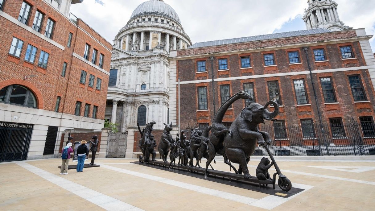 Go Wildlife Go sculpture at Paternoster Square