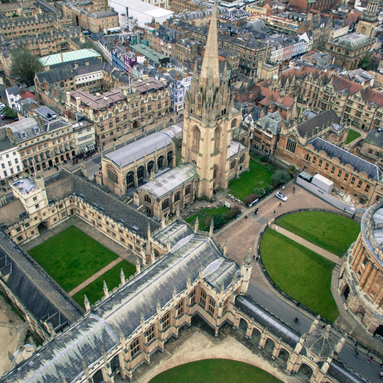 Oxford Credit unsplash