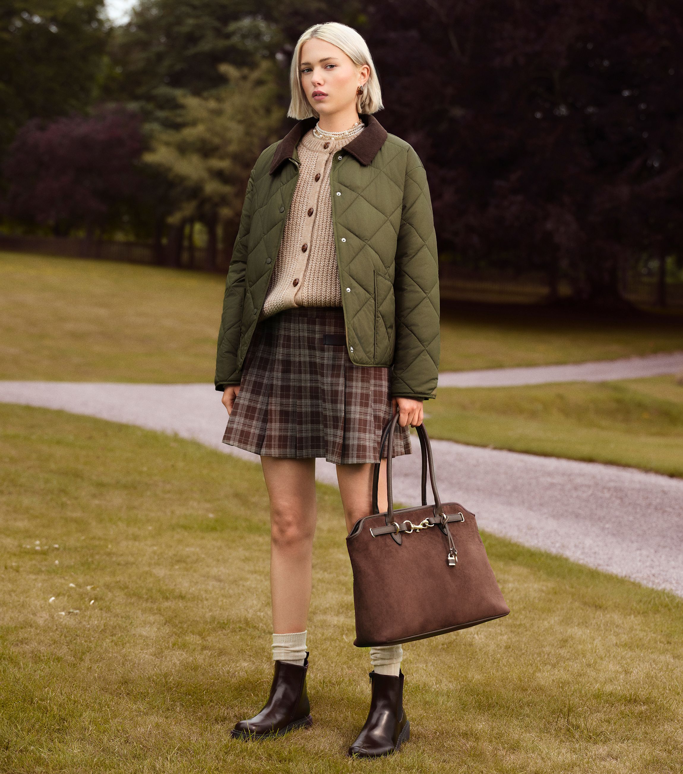 A model in New Look clothing